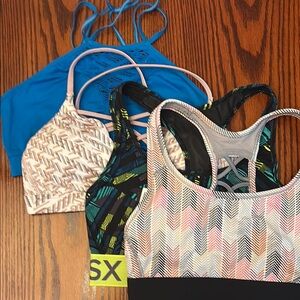 Victoria’s Secret Sports Bras XS/S